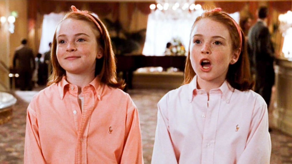 Lindsay Lohan in '90s fashion in The Parent Trap