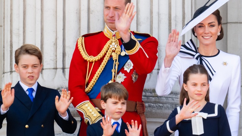 Prince William, Kate Middleton, Prince George, Prince Louis, and Princess Charlotte waving