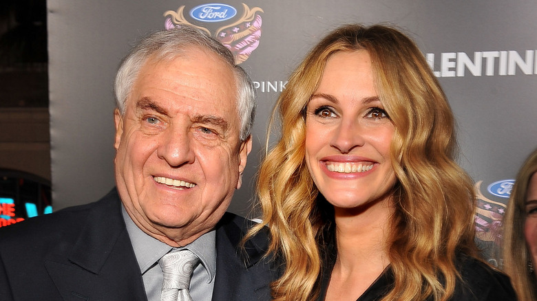 Julia Roberts and Garry Marshall smiling