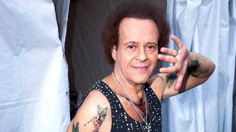 richard simmons waving and smiling