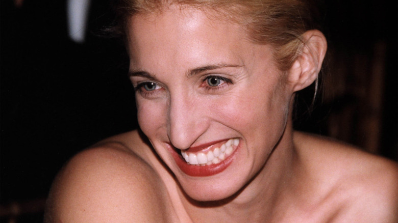 Carolyn Bessette Kennedy smiling