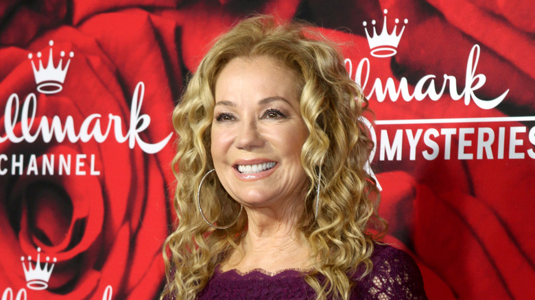 Kathie Lee Gifford sporting a wavy hairstyle
