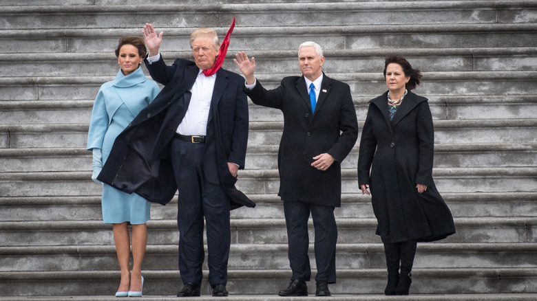 First Ladies, Donald Trump, Mike Pence waving