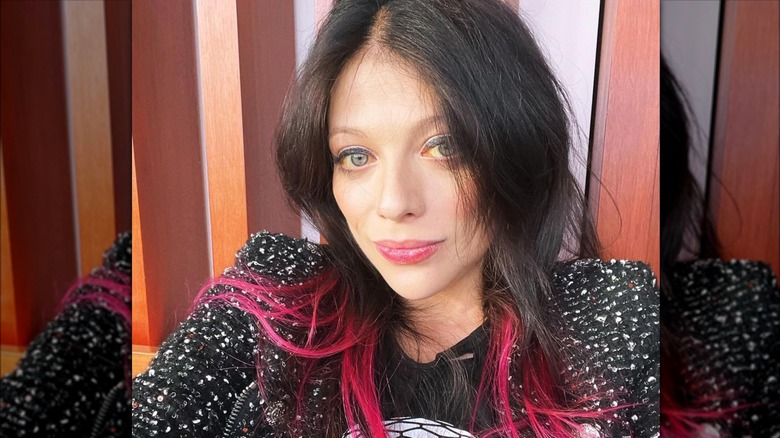 Michelle Trachtenberg posing for a selfie 