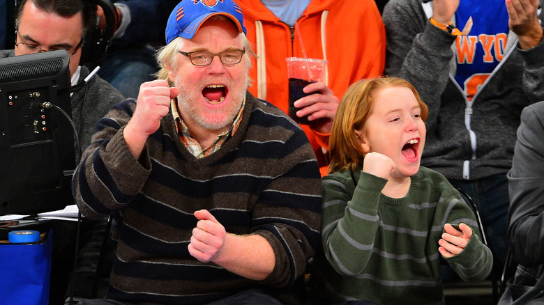 Philip Seymour Hoffman and son Cooper Hoffman at Knicks game