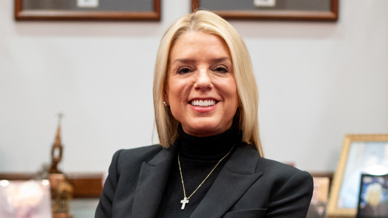 Pam Bondi poses for an official portrait