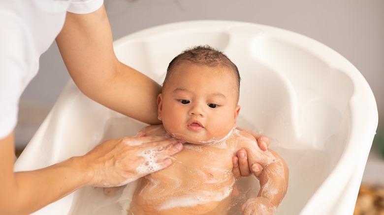 baby in bathtub 