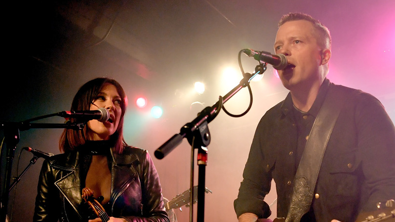 Amanda Shires and Jason Isbell performing