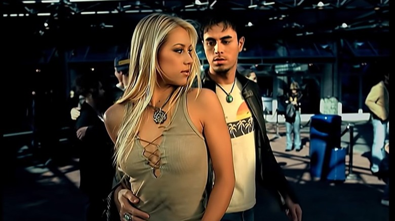 Anna and Enrique in "Escape" music video