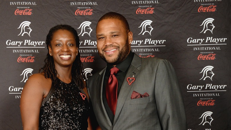 Anthony Anderson & Alvina Stewart smiling