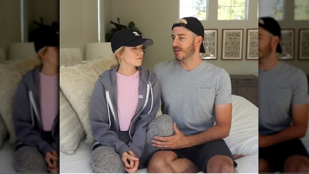 Arie, Lauren embrace at beach