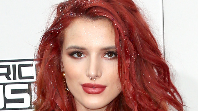 Bella Thorne poses on the red carpet