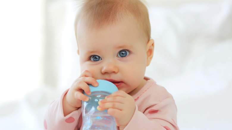 baby with blue eyes