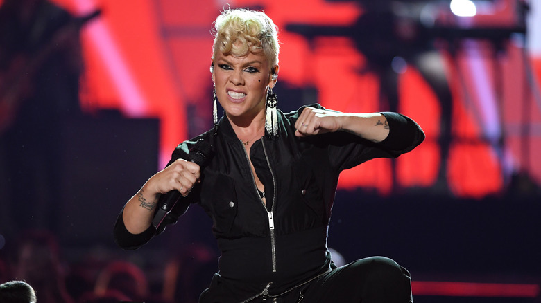 The Truth About Christina Aguileras Feud With Pink