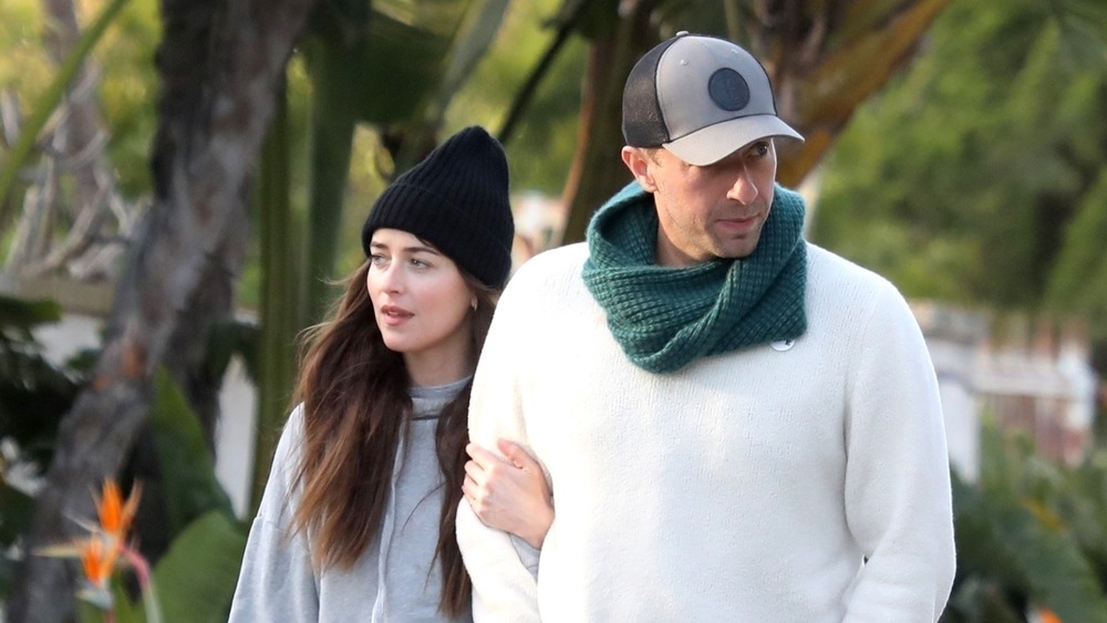 Dakota Johnson, Chris Martin