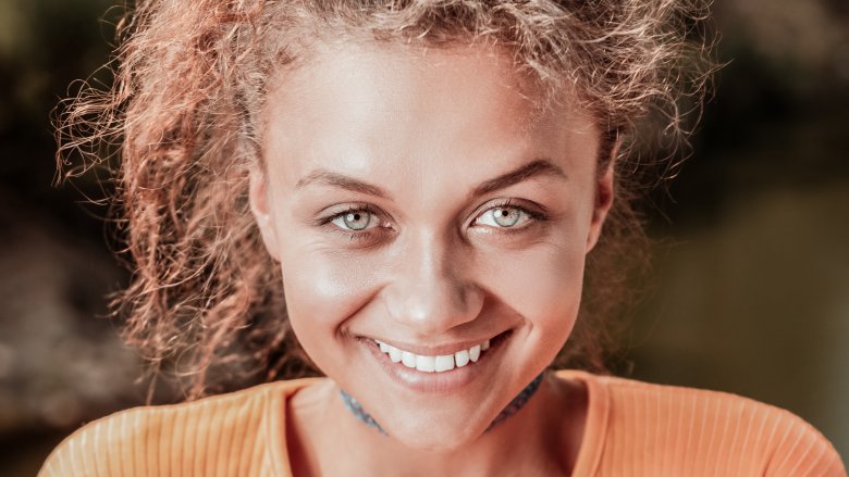 woman with light green eyes