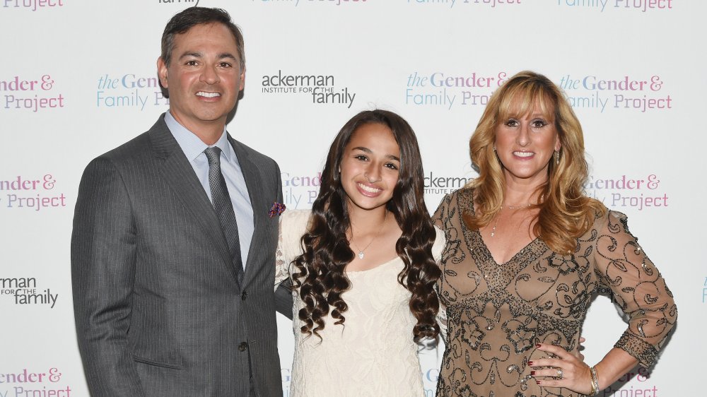 Jazz Jennings with her parents