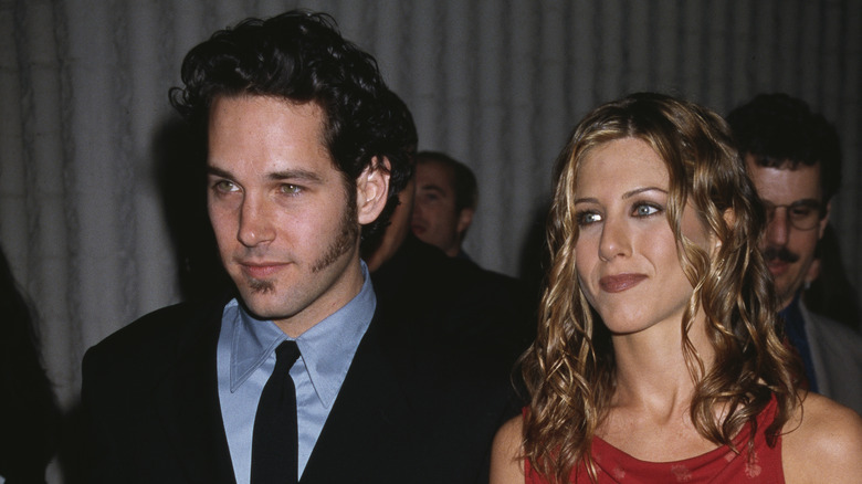 Paul Rudd and Jennifer Aniston promoting "The Object of My Affection" in 1998