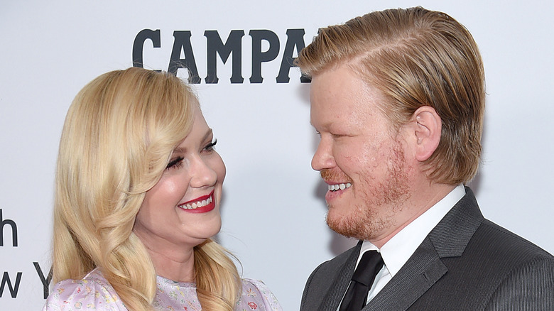 Kirsten Dunst, Jesse Plemons smiling together