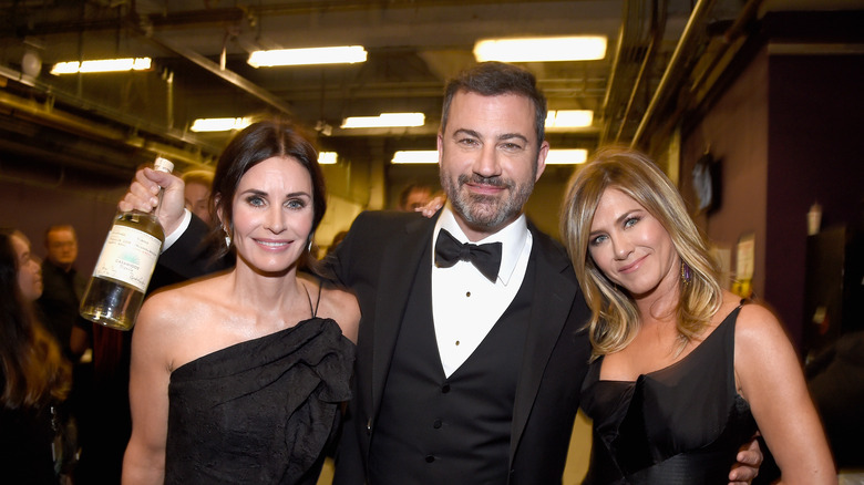 Jennifer Aniston poses with two of her BFFs: Courteney Cox and Jimmy Kimmel