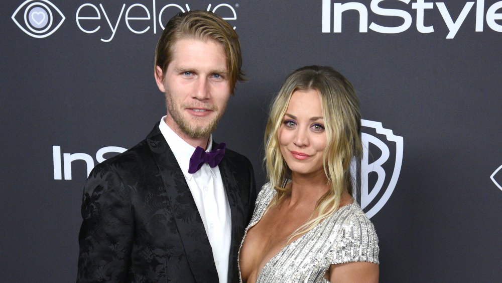 Kaley Cuoco and Karl Cook at the 2017 Golden Globe Awards