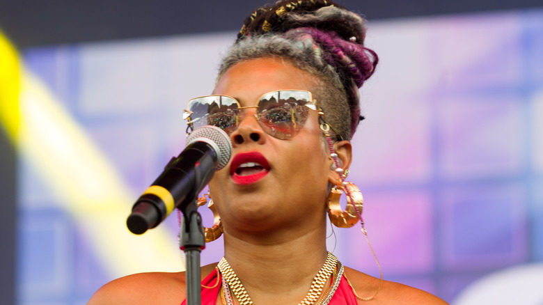 Kelis performing in 2018.