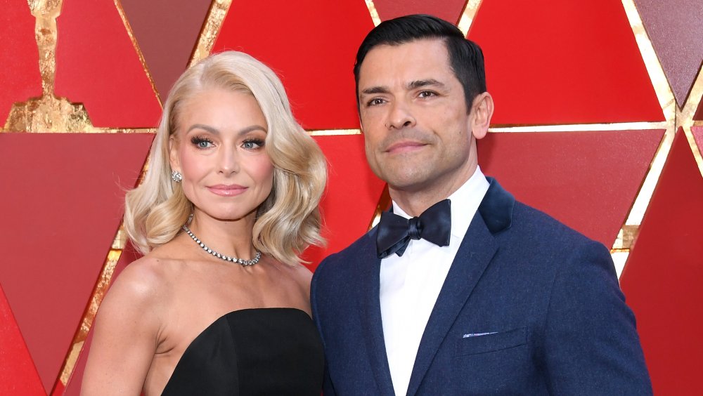 Kelly Ripa and Mark Consuelos at an award show