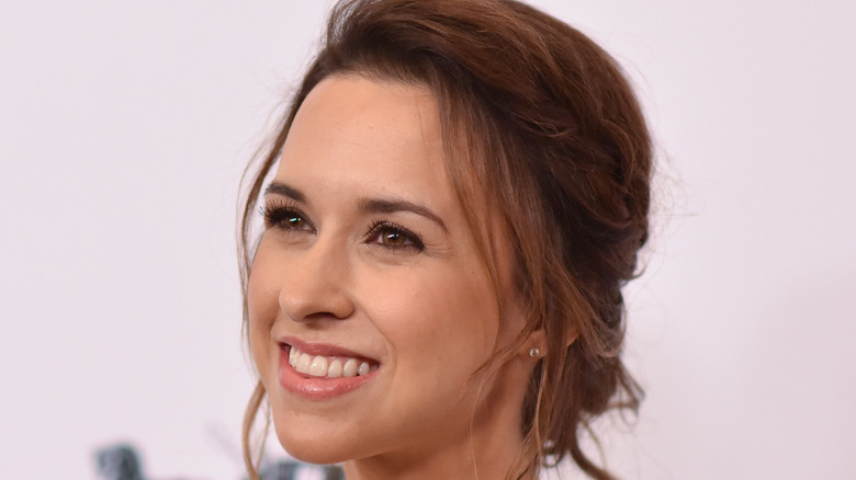 Lacey Chabert smiling