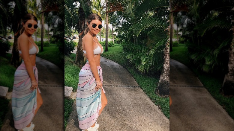 Olivia Jade Giannulli in a tropical place