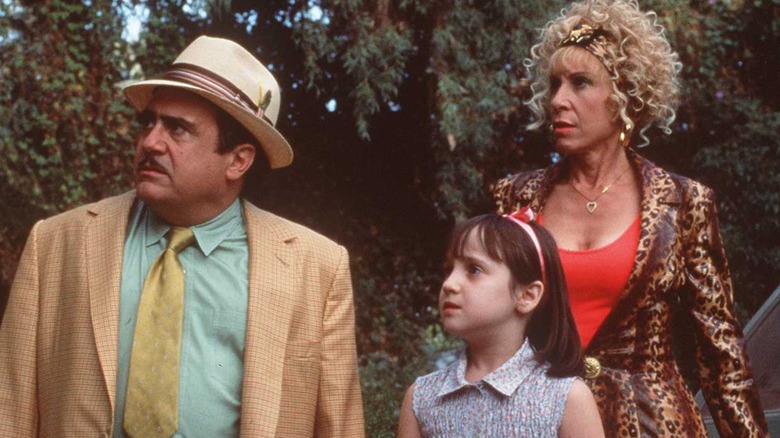 Danny DeVito, Mara Wilson, and Rhea Perlman in Matilda 