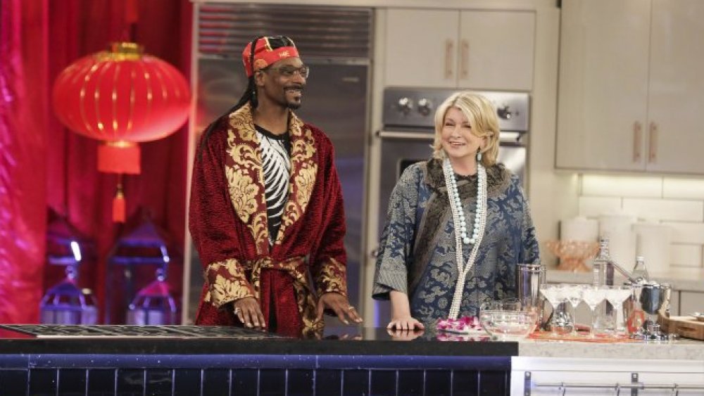 Snoop Dogg, Martha Stewart cooking in costume