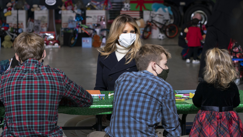 Melania Trump wearing a mask