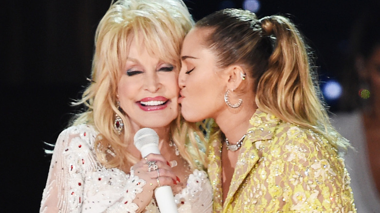 Dolly Parton and Miley Cyrus 