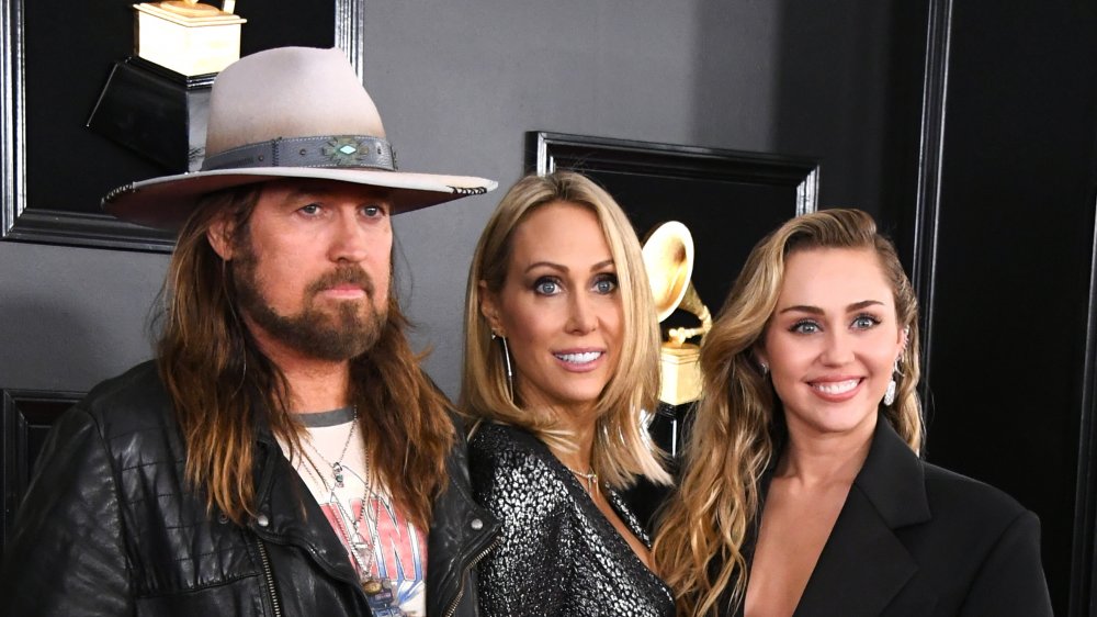 Tish Cyrus with Billy Ray and Miley