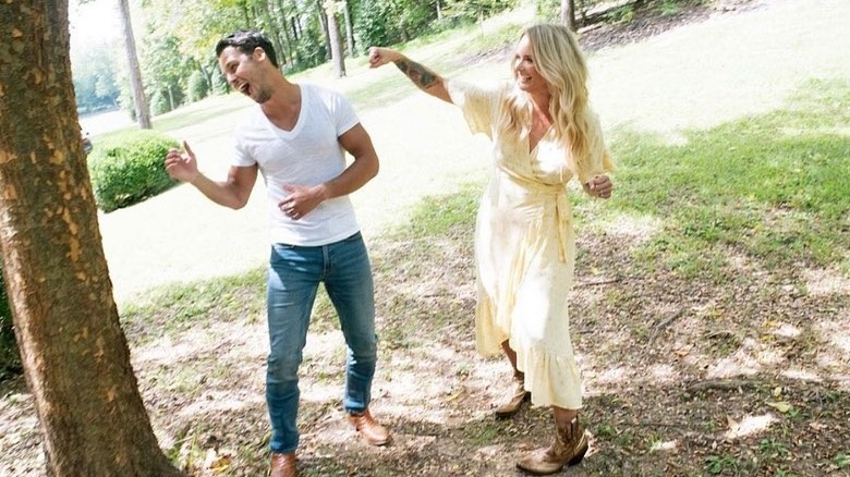 Miranda Lambert and Brendan McLoughlin on the set of music video