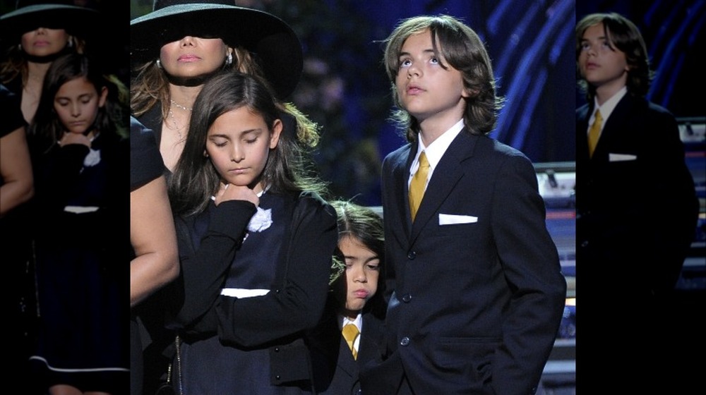 The Jackson siblings at a memorial