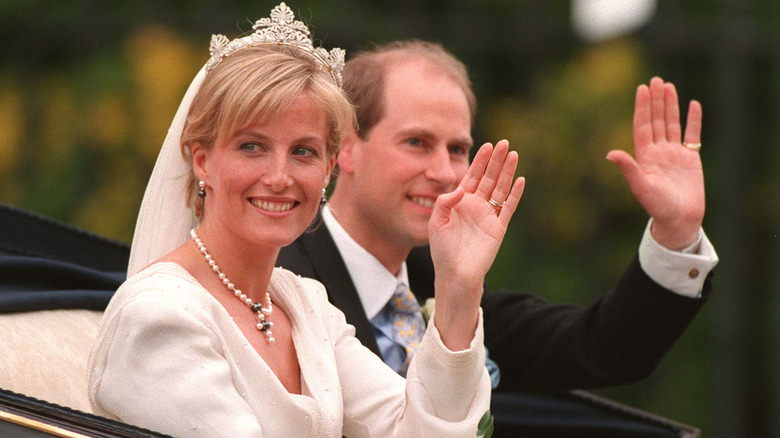 Prince Edward and Sophie wave at wedding