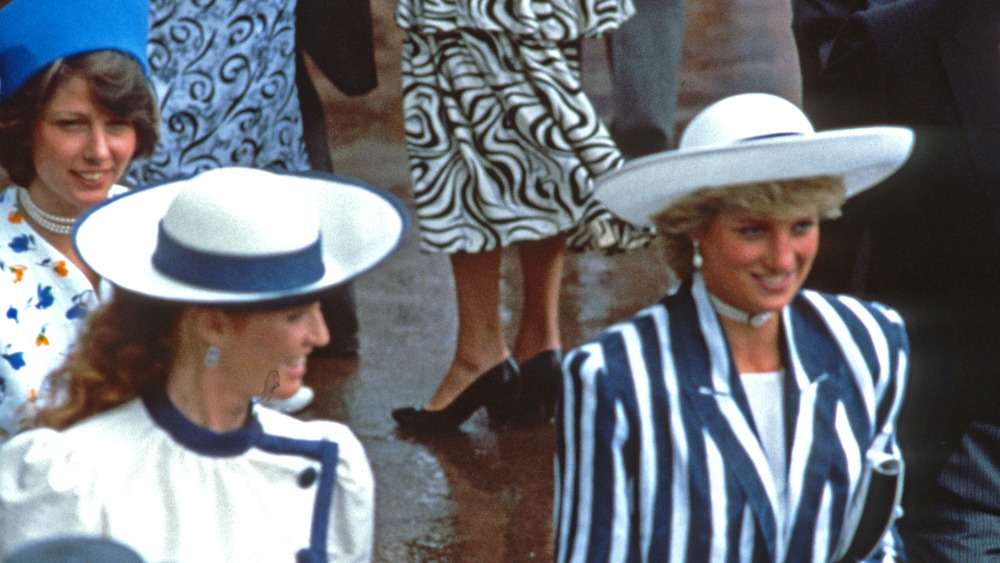 Sarah Ferguson and Princess Diana wearing blue and white outfits