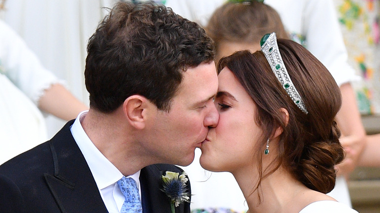 Eugenie and Jack Brooksbank kissing