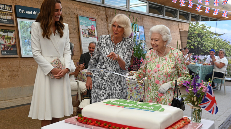 Kate Middleton, Camilla, Queen