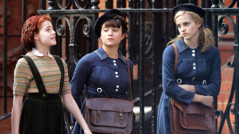 Lucy Boynton, Yasmin Page, and Emma Watson in Ballet Shoes