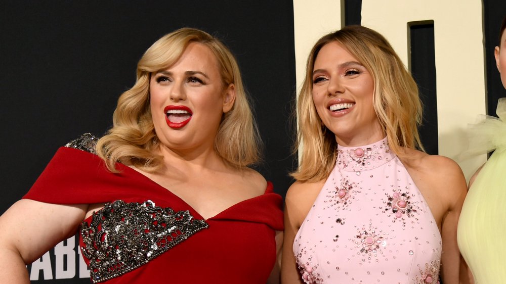 Rebel Wilson and Scarlett Johansson