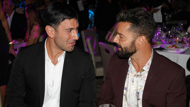 Ricky Martin and Jwan Yosef looking at each other