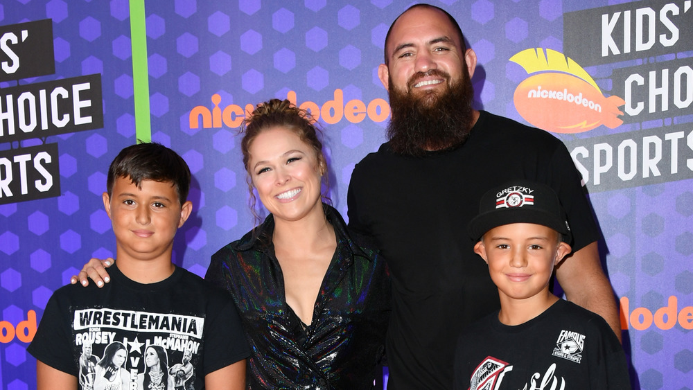 Ronda Rousey, Travis Browne, and kids