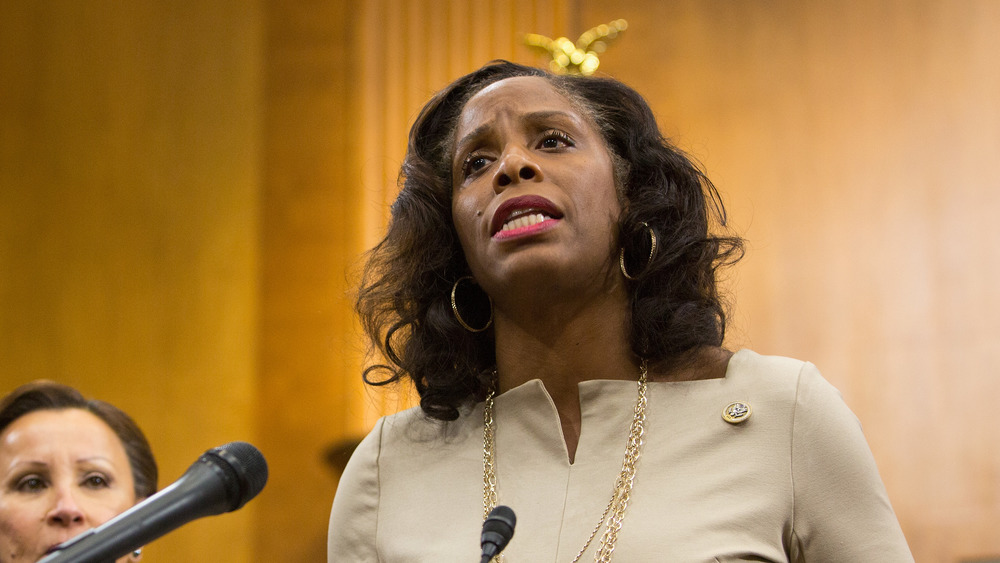 Stacey Plaskett making a speech in 2017