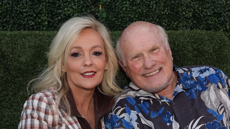 Tammy and Terry Bradshaw cuddle up