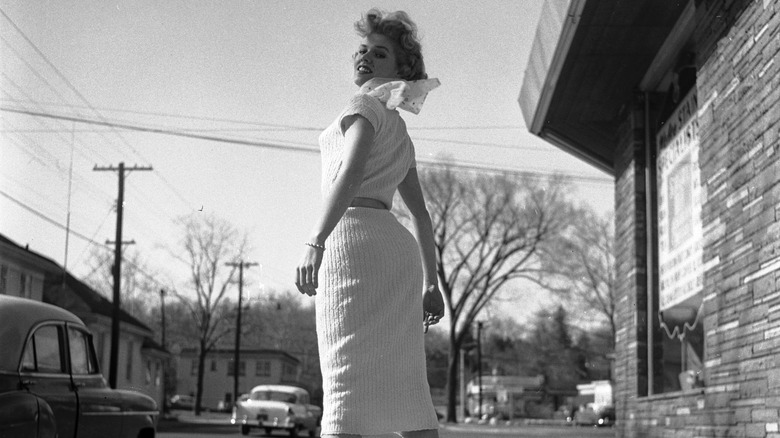 vintage photo showing woman's dress size