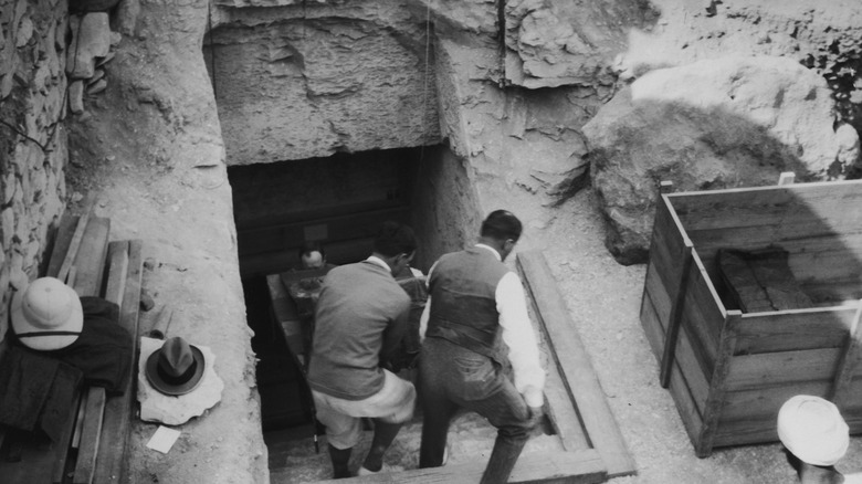 King Tut's tomb being excavated