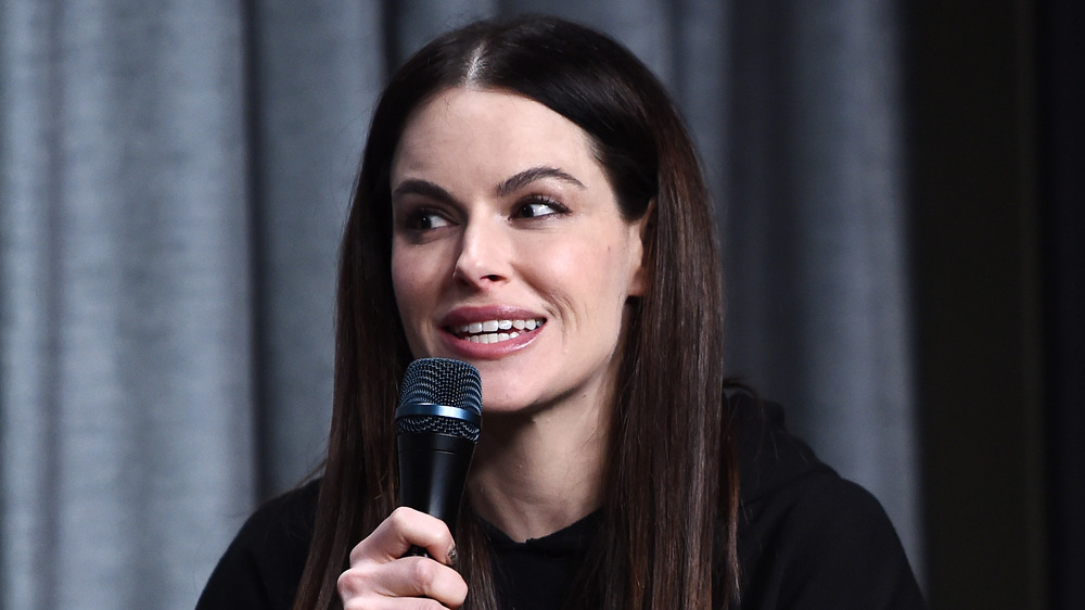 Emily Hampshire speaking