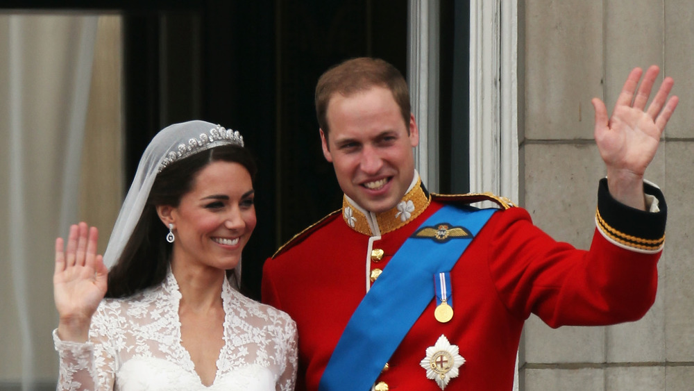 Kate Middleton Prince William on their wedding day, waving